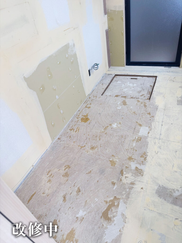 洗面所リフォーム施工中