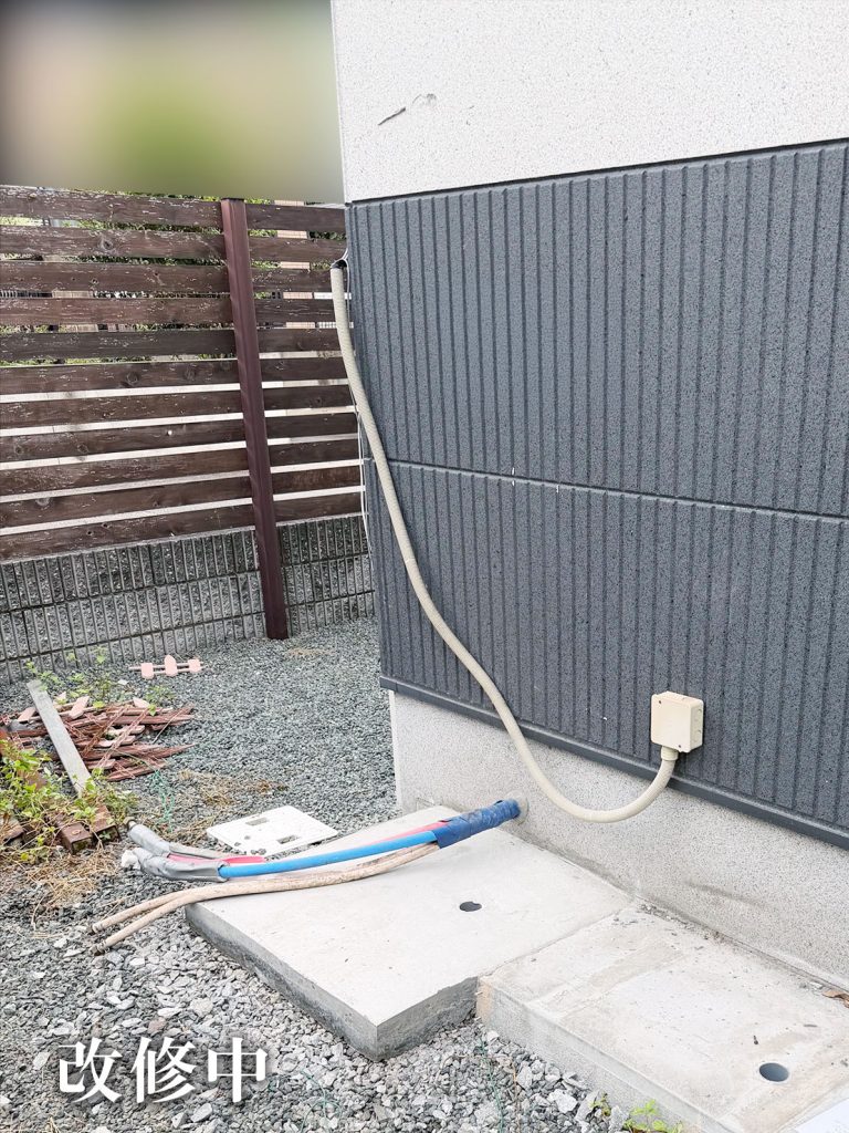 エコキュート設置施工中