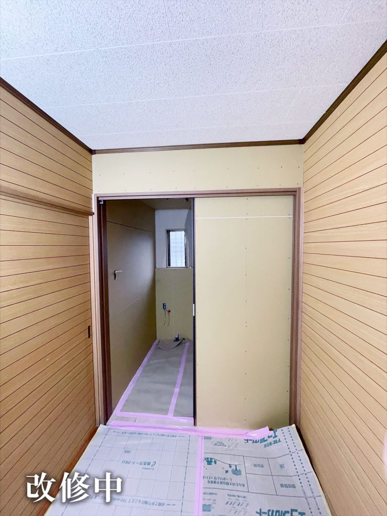 トイレ壁改修後