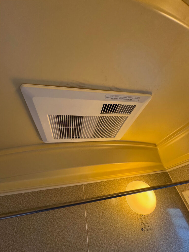 浴室乾燥機施工前画像