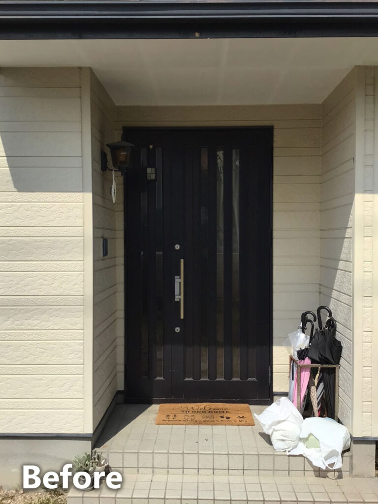 玄関ドア施工前