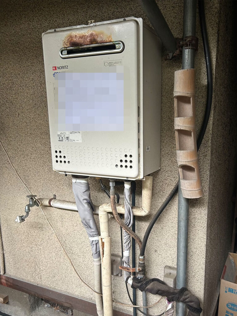 エコキュート施工前ガス給湯器画像