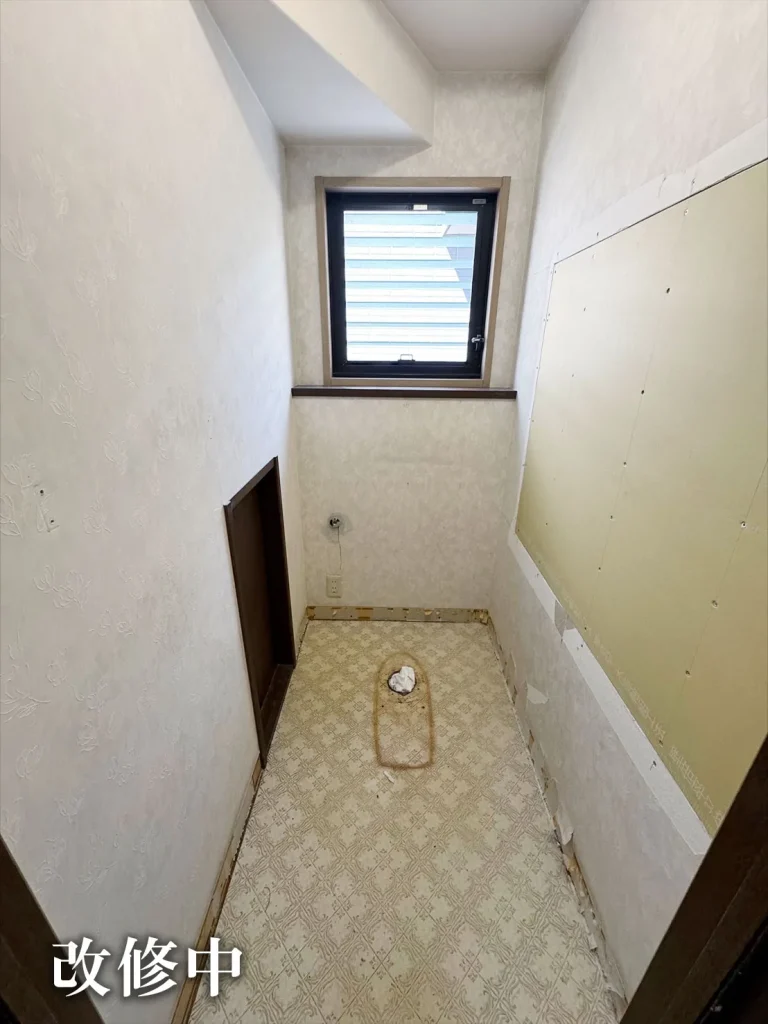 トイレクロス前