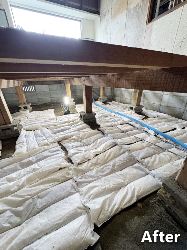 床下調湿材施工