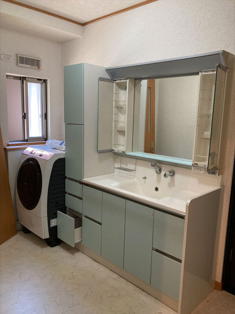 洗面所施工前