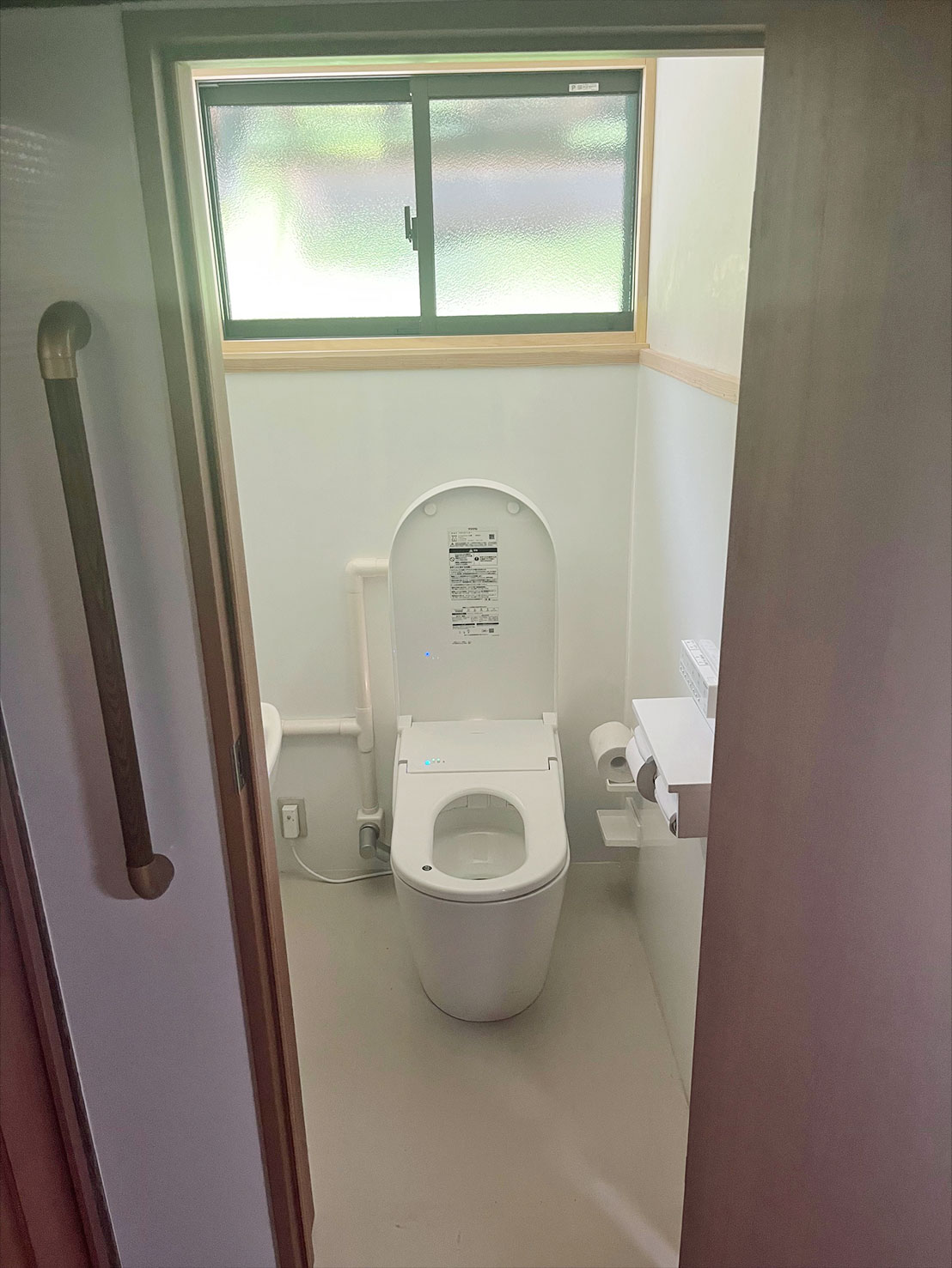 トイレ施工後全体写真