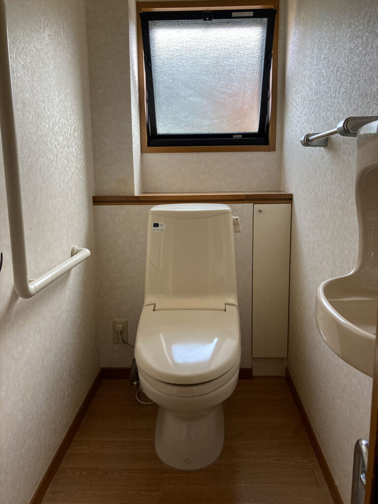 トイレ施工ビフォー画像